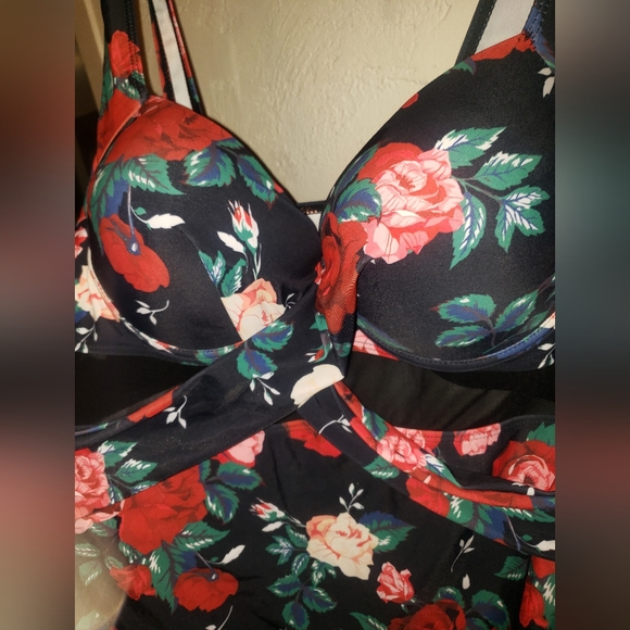 Plus Size 2x Floral Swimsuit 18 20 Fit underwire one piece 🏊♂️ - Picture 4 of 7
